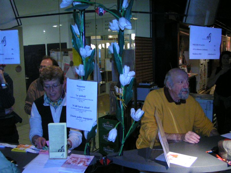 AMJ-041031-01.JPG