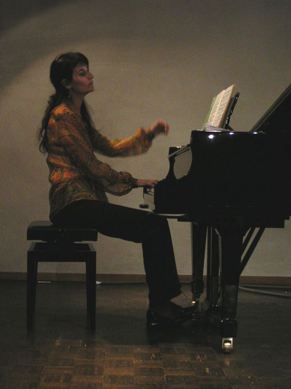 AMJ-050410-15a.jpg