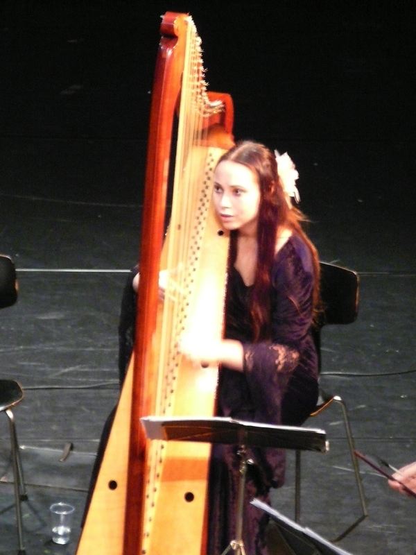 AMJ-091129-14.jpg